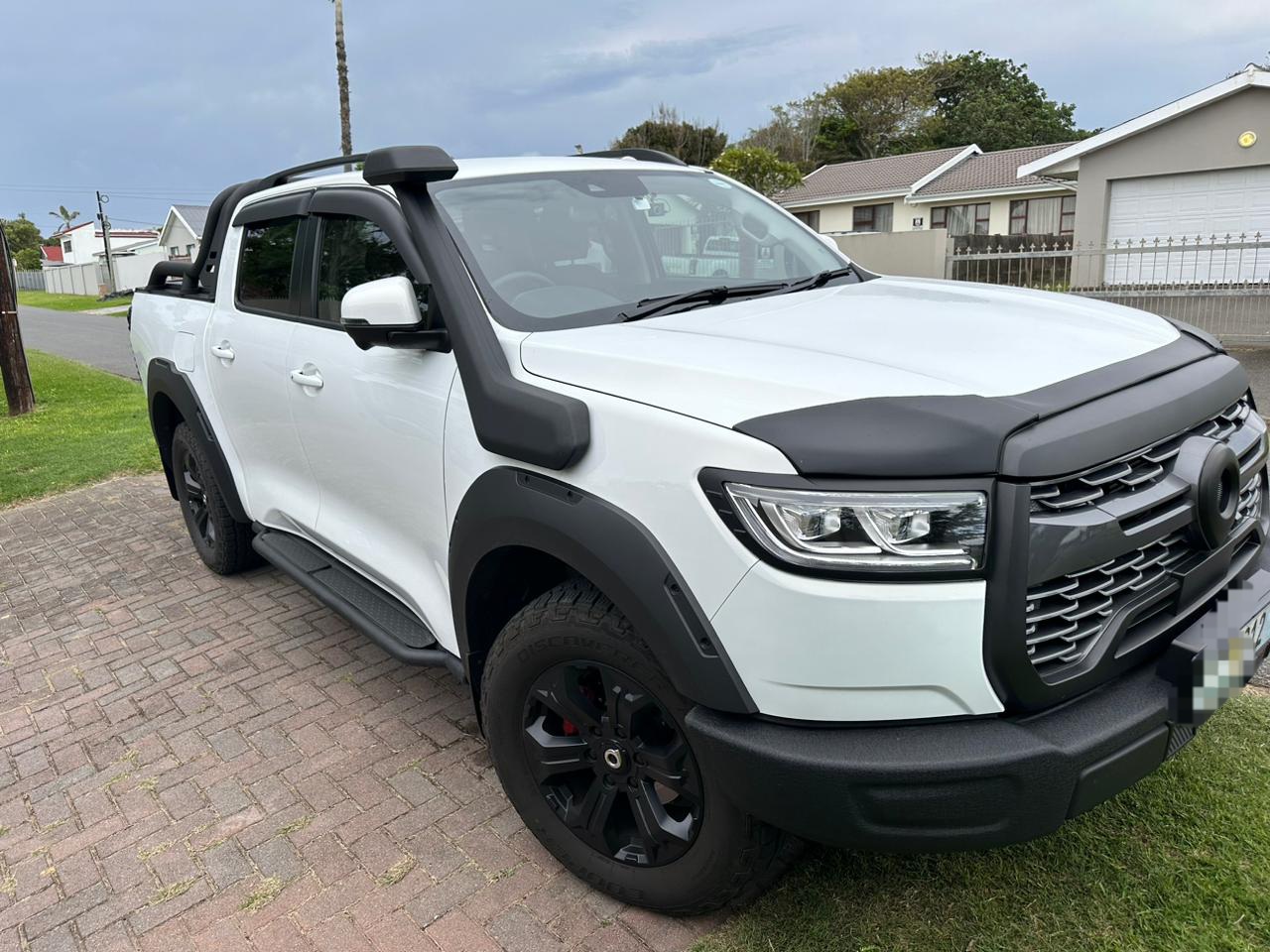 LTD BONNET GUARD 1